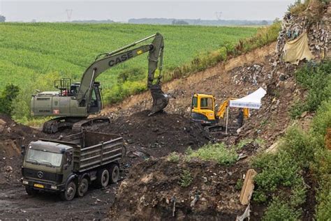 dump gallery|Ten war victims found in mass grave at Croatian garbage dump, .